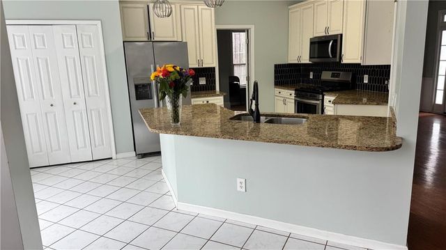 510 Sable Walk Circle, Milton, GA 30004