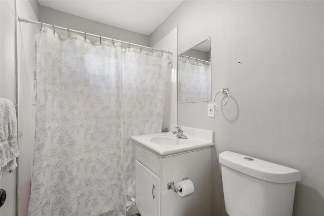 706 Horseshoe Drive, Beverly Hills, TX 76711