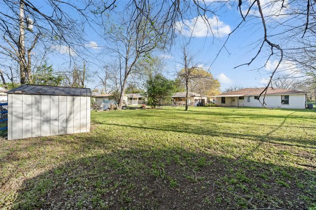 706 Horseshoe Drive, Beverly Hills, TX 76711