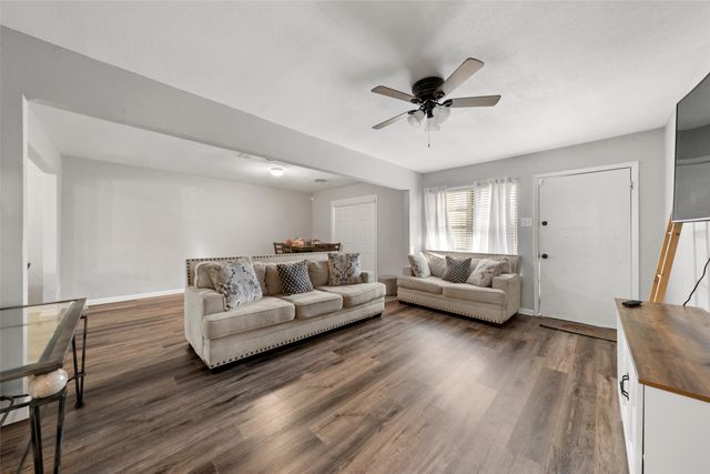 706 Horseshoe Drive, Beverly Hills, TX 76711