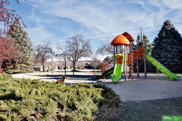 18943 Atlas Street, Omaha, NE 68130