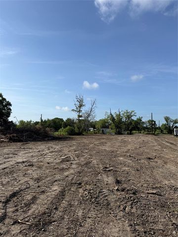4905 Fuqua Street, Houston, TX 77048