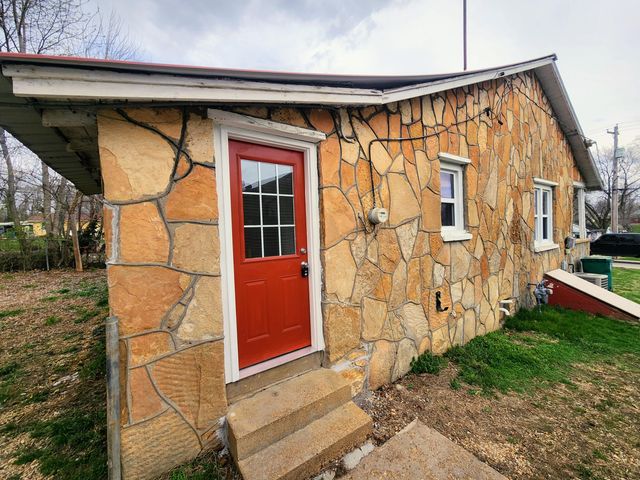 709 Garst Street, Cabool, MO 65689