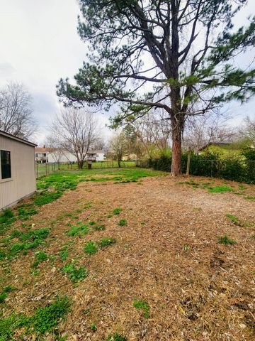 709 Garst Street, Cabool, MO 65689