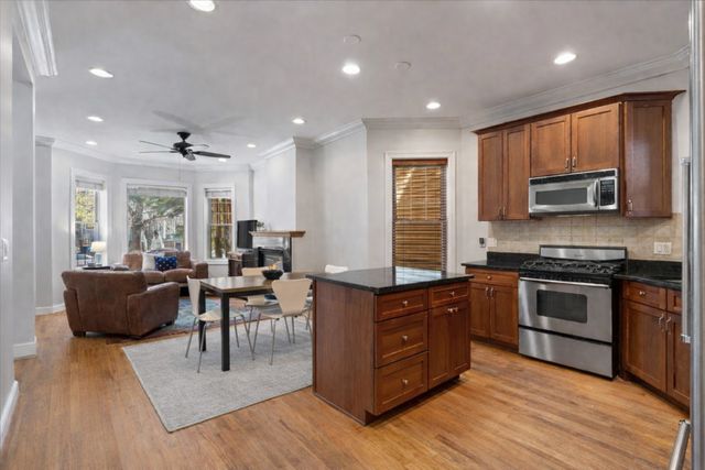 4950 N WINCHESTER Avenue 1, Chicago, IL 60640