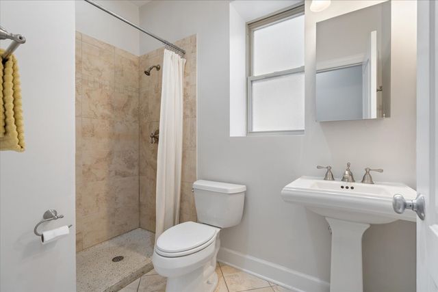 4950 N WINCHESTER Avenue 1, Chicago, IL 60640
