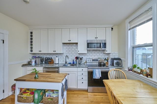 6 Bedford Street 3F, Somerville, MA 02143