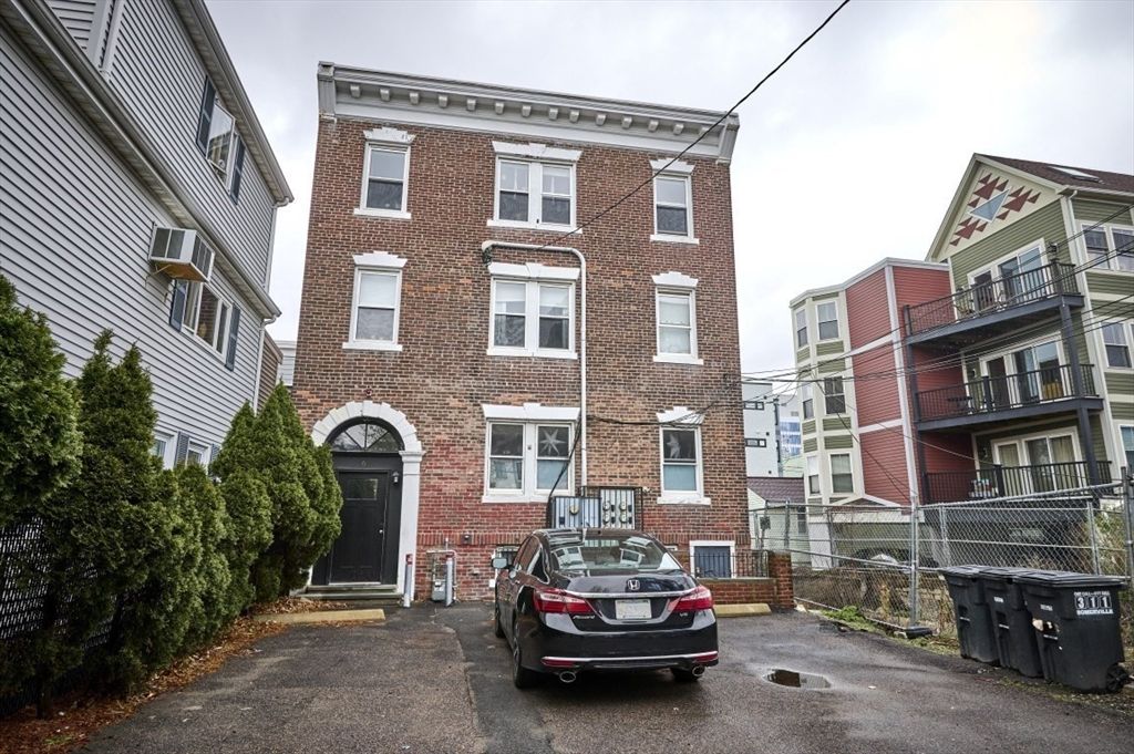 6 Bedford Street 3F, Somerville, MA 02143