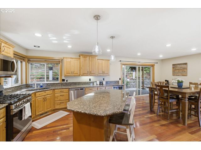 2495 STONEWAY Ct, Salem, OR 97304