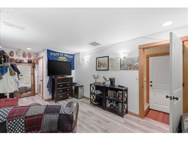 2495 STONEWAY Ct, Salem, OR 97304