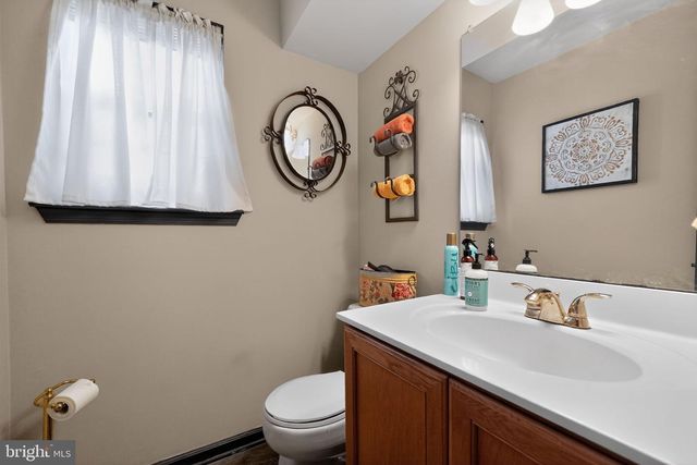 712 QUEEN RD, Collegeville, PA 19426