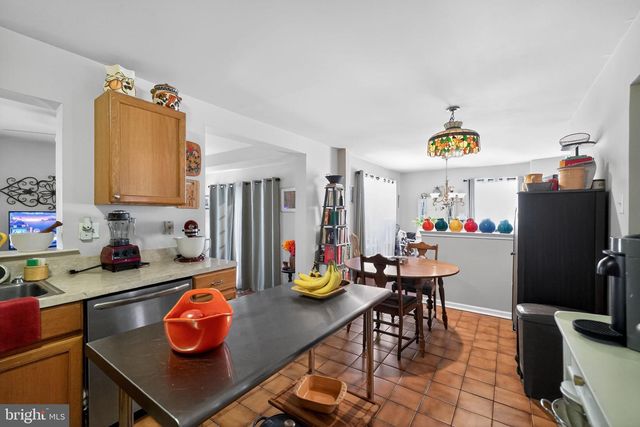 712 QUEEN RD, Collegeville, PA 19426