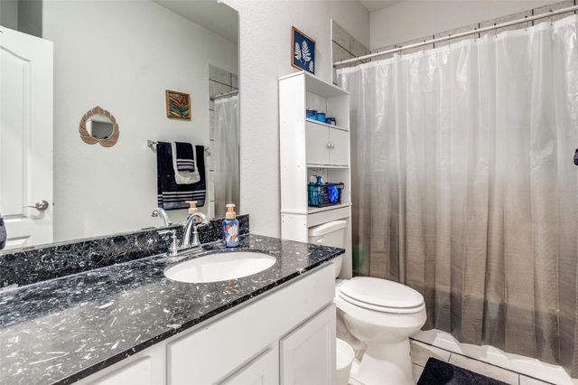 323 Natchez DR, Buda, TX 78610