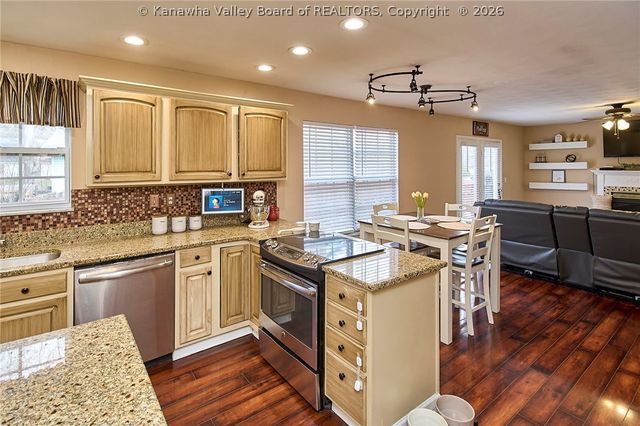 198 Bent Tree Estates, Scott Depot, WV 25560