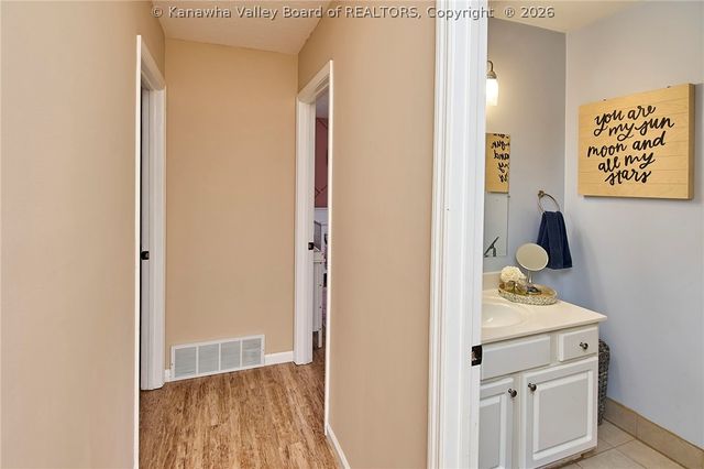 198 Bent Tree Estates, Scott Depot, WV 25560