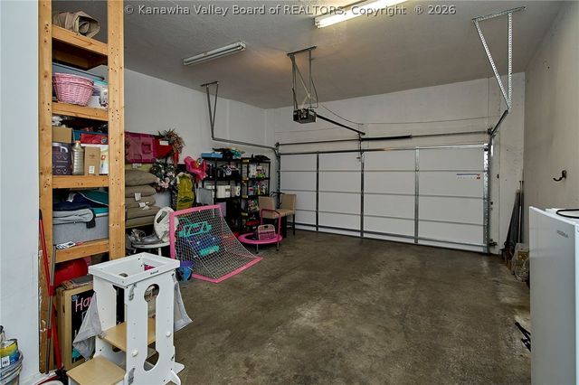 198 Bent Tree Estates, Scott Depot, WV 25560