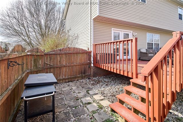 198 Bent Tree Estates, Scott Depot, WV 25560