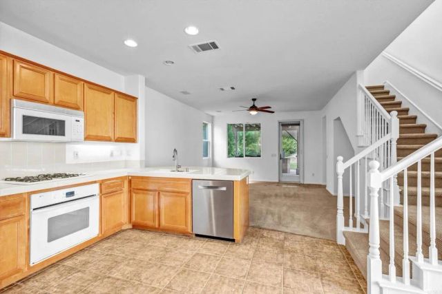 8286 Bryn Glen Way, San Diego, CA 92129