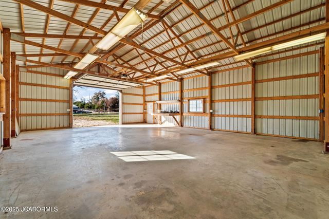 4370 STATE ROAD J, Fulton, MO 65251