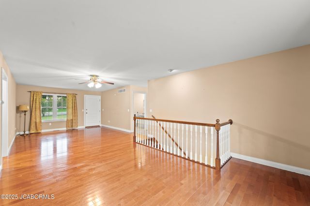 4370 STATE ROAD J, Fulton, MO 65251