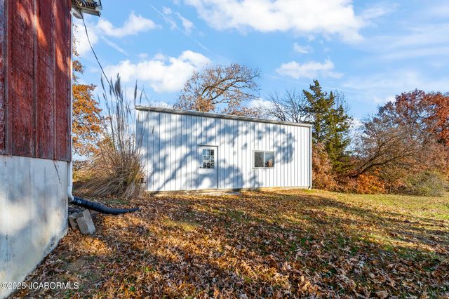4370 STATE ROAD J, Fulton, MO 65251