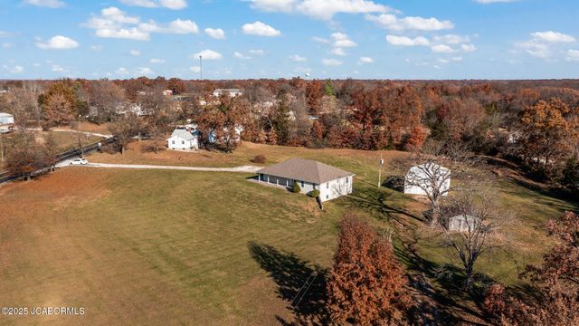4370 STATE ROAD J, Fulton, MO 65251