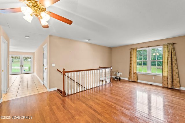 4370 STATE ROAD J, Fulton, MO 65251