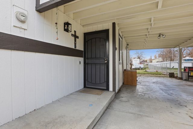 8111 E Harrington Ave, Spokane Valley, WA 99212