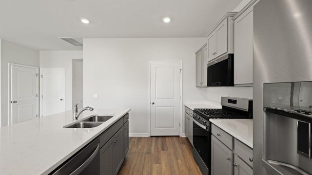9029 Salamander Road, North Charleston, SC 29406