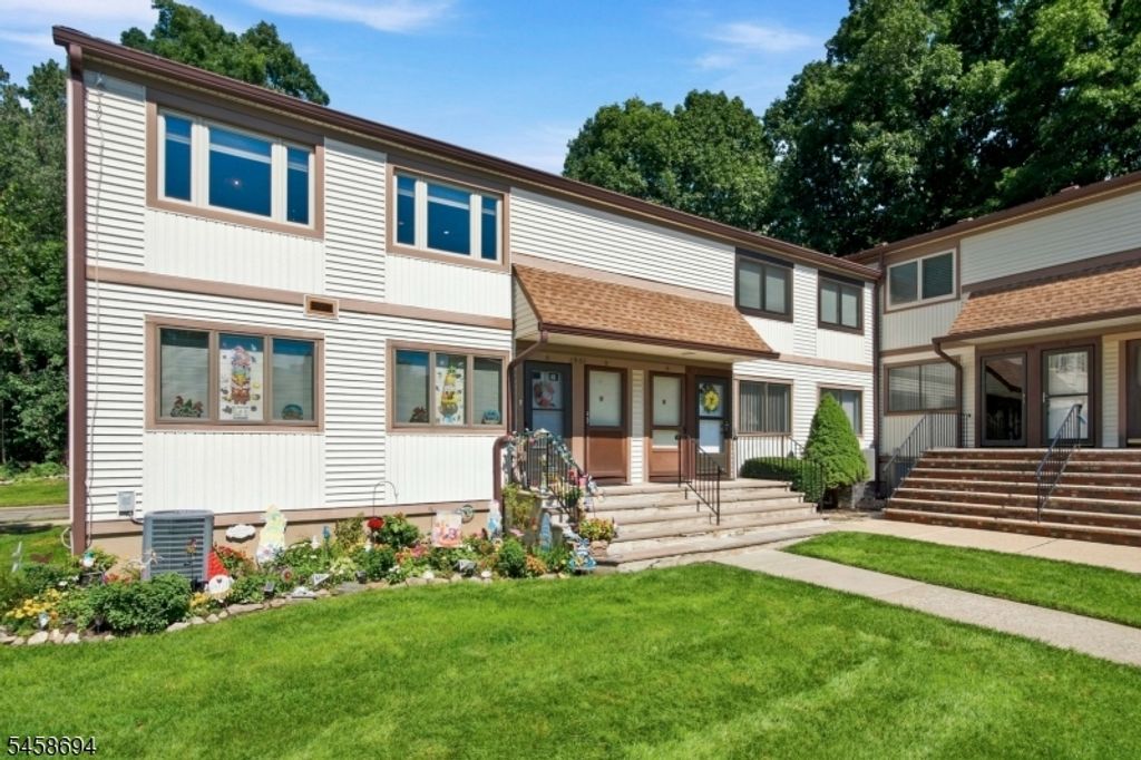 1901 Stonegate Ln B, Stanhope Boro, NJ 07874 — exterior