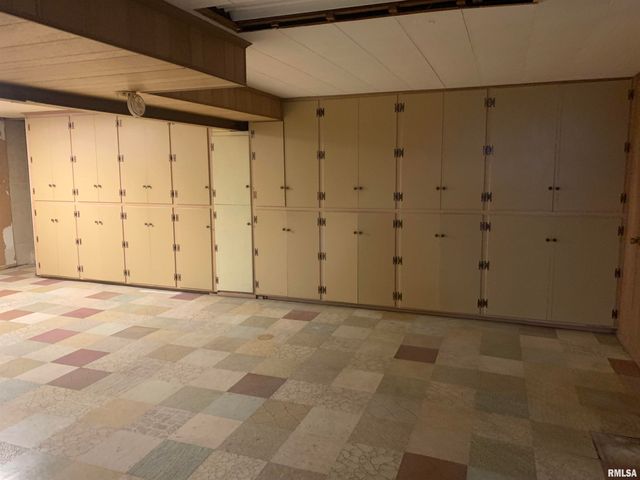 4347 N KOERNER Road, Peoria, IL 61615