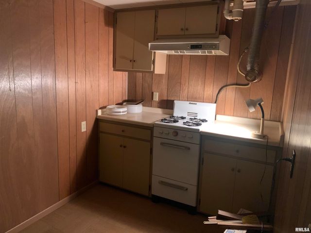 4347 N KOERNER Road, Peoria, IL 61615