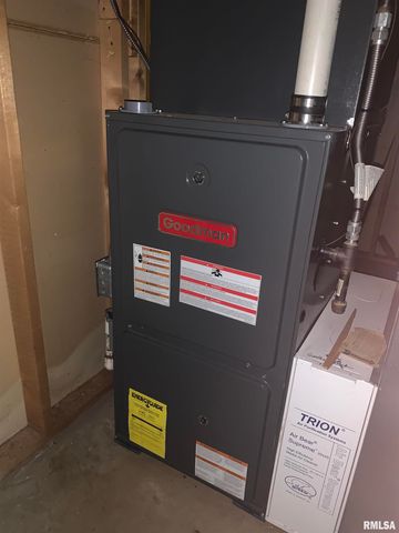 4347 N KOERNER Road, Peoria, IL 61615