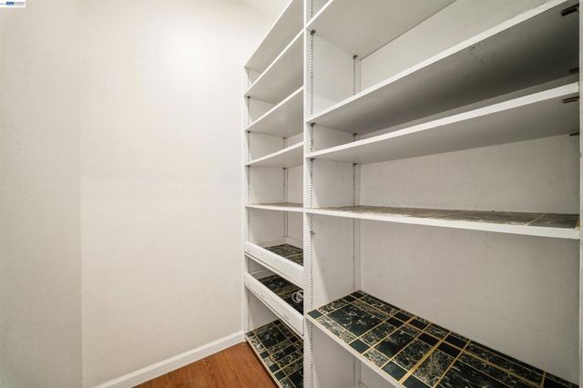 699 Fiesta Pl, Hayward, CA 94544