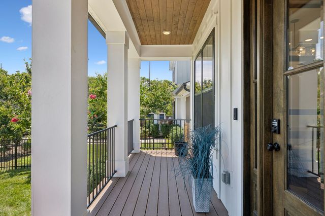 105A 37th Ave, N, Nashville, TN 37209