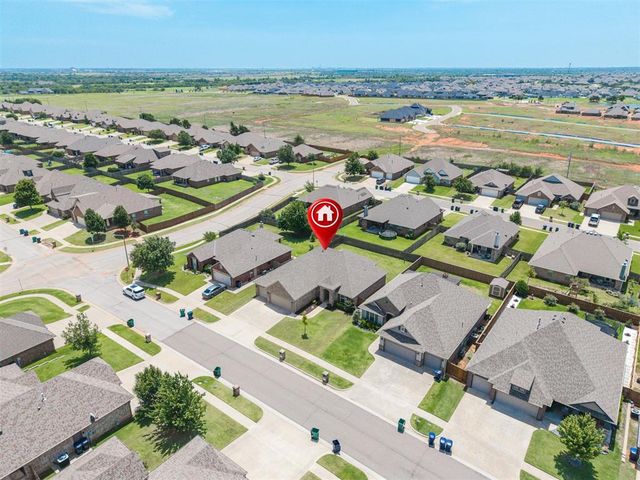 8304 NW 159th Street, Edmond, OK 73013