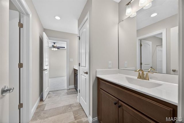 969 Tara Court, Chesterfield, MO 63005