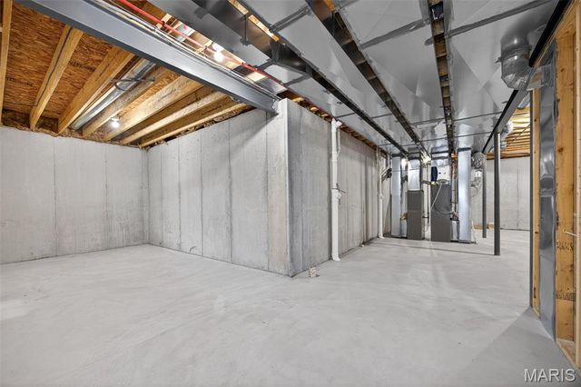 969 Tara Court, Chesterfield, MO 63005