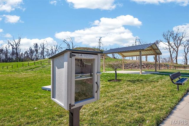 969 Tara Court, Chesterfield, MO 63005