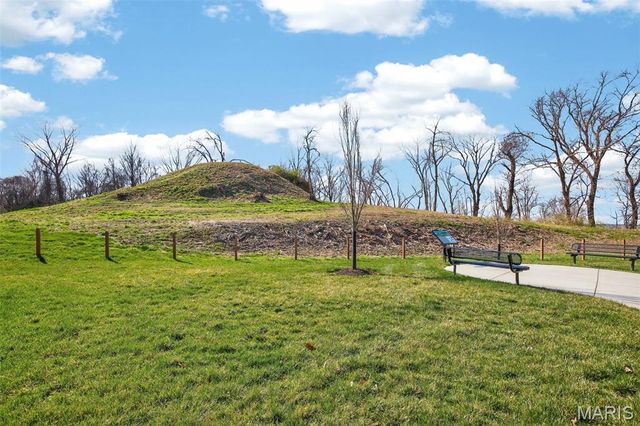 969 Tara Court, Chesterfield, MO 63005