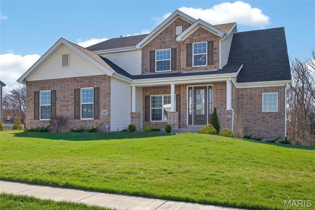 969 Tara Court, Chesterfield, MO 63005