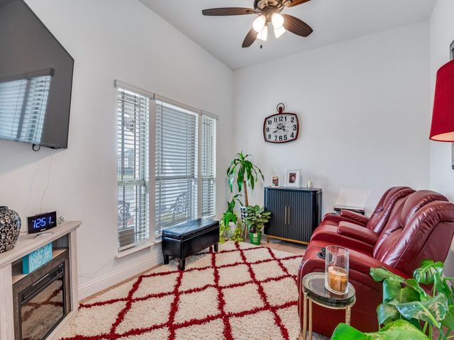 303 W Milas Lane, Glenn Heights, TX 75154