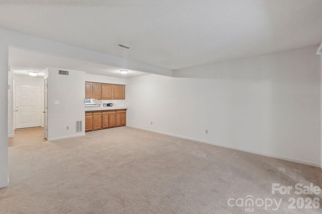 239 13th Avenue Place NW 16, Hickory, NC 28601