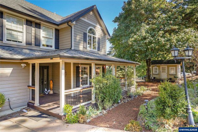 3955 Sunset Hills Dr SE, Turner, OR 97392