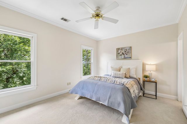 9129 Brentmeade Blvd, Brentwood, TN 37027