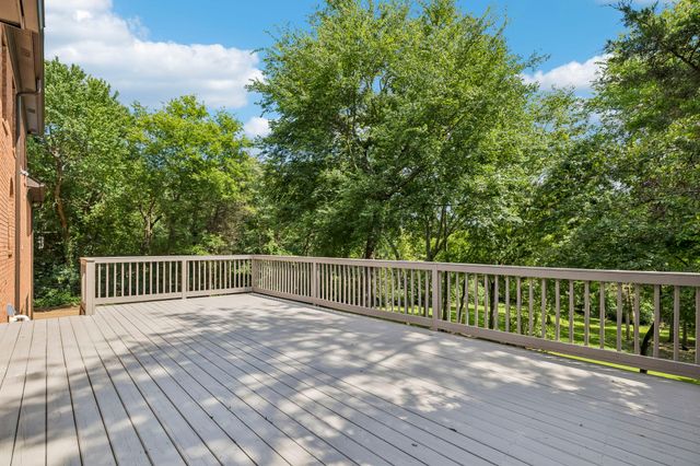 9129 Brentmeade Blvd, Brentwood, TN 37027