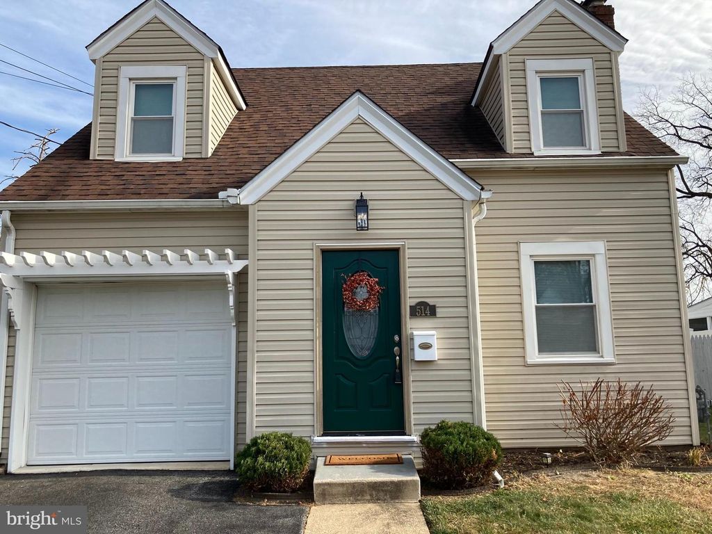514 ESSEX AVE, Wilmington, DE 19804