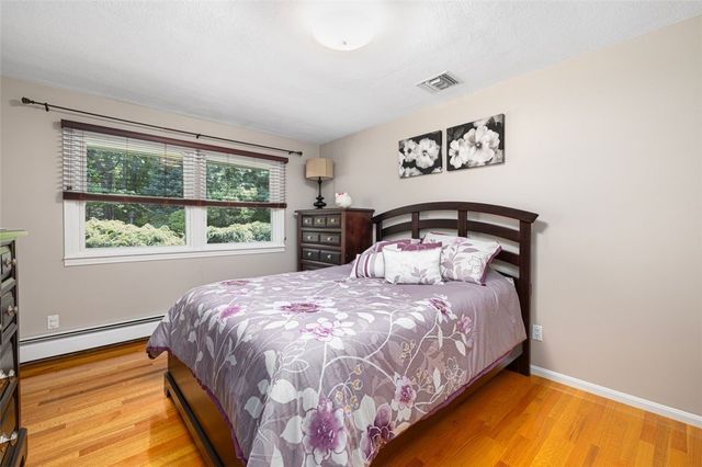 1801 Old Louisquisset Pike, Lincoln, RI 02865