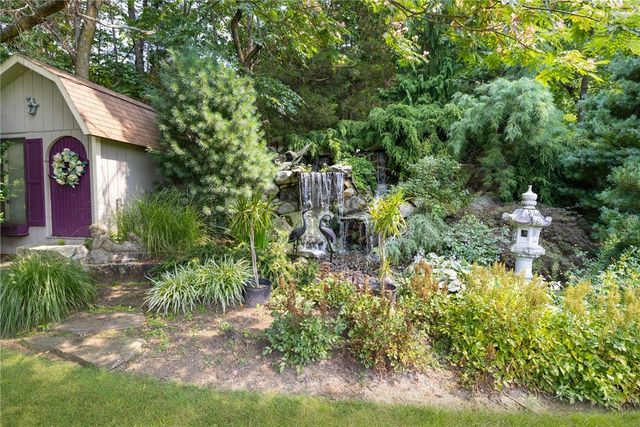 1801 Old Louisquisset Pike, Lincoln, RI 02865