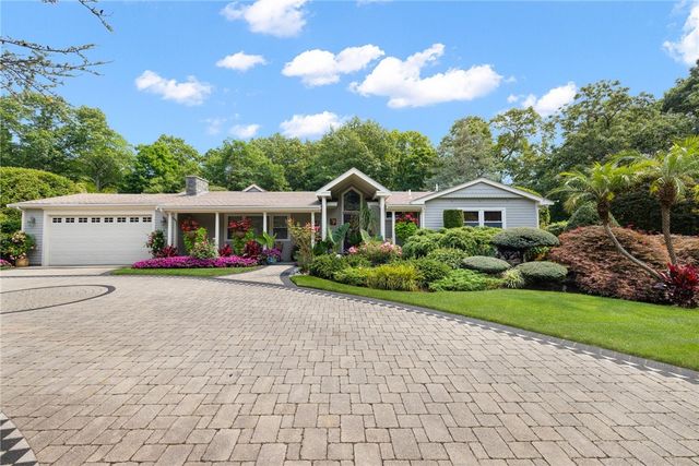 1801 Old Louisquisset Pike, Lincoln, RI 02865